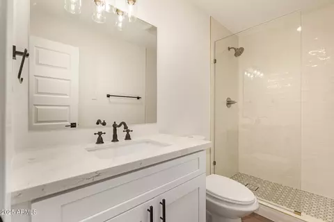 Bath - 1732 E Minton Dr, Tempe, AZ 85282 photo 1 of 3