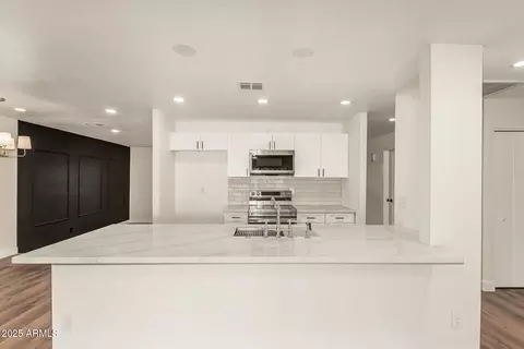 Kitchen - 1732 E Minton Dr, Tempe, AZ 85282 photo 2 of 3