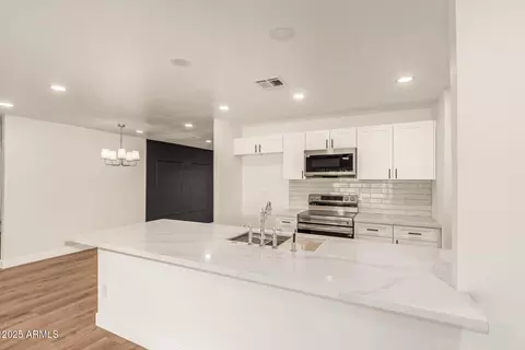 Kitchen - 1732 E Minton Dr, Tempe, AZ 85282 photo 3 of 3