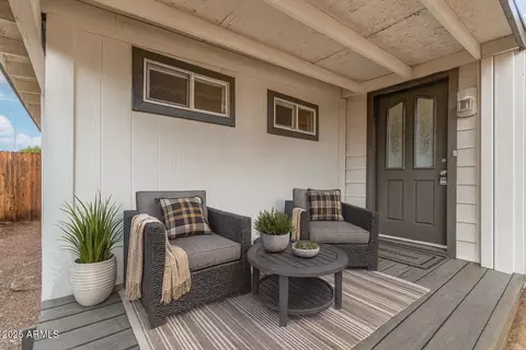 1138 S 76th Pl, Mesa, AZ 85208