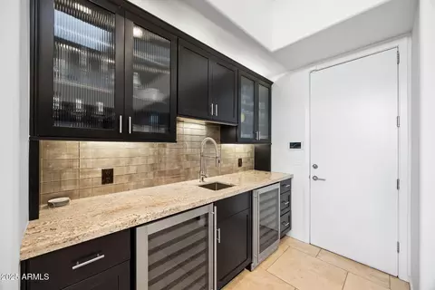 3169 E Sierra Vista Dr, Phoenix, AZ 85016 photo 8