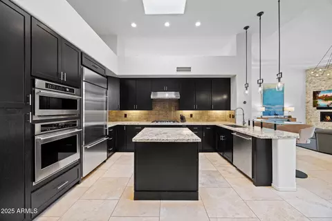 3169 E Sierra Vista Dr, Phoenix, AZ 85016 photo 7
