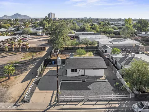 2621 N 14th St, Phoenix, AZ 85006