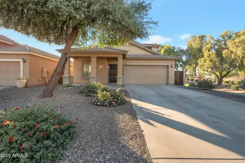 41344 N Salix Dr, San Tan Valley, AZ 85140