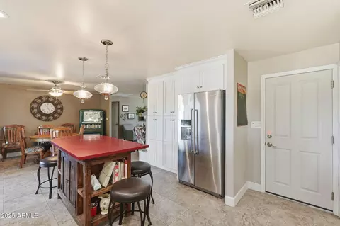 Kitchen - 3470 E Paradise Dr, Phoenix, AZ 85028 photo 4 of 4