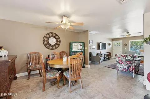 Dining - 3470 E Paradise Dr, Phoenix, AZ 85028 photo 2 of 2