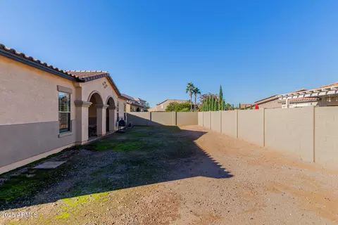 Exterior - 3136 E Castanets Dr, Gilbert, AZ 85298 photo 5 of 6