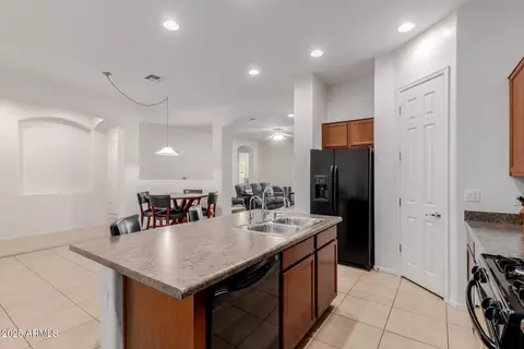 Kitchen - 3136 E Castanets Dr, Gilbert, AZ 85298 photo 5 of 5