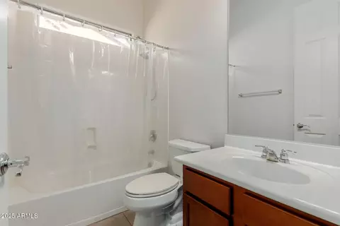 Bath - 3136 E Castanets Dr, Gilbert, AZ 85298 photo 5 of 5