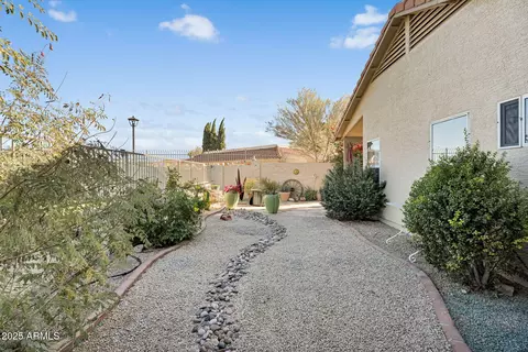 Exterior - 4632 E Shomi St, Phoenix, AZ 85044 photo 3 of 5