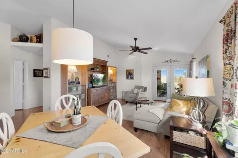 Dining - 4632 E Shomi St, Phoenix, AZ 85044 photo 2 of 2