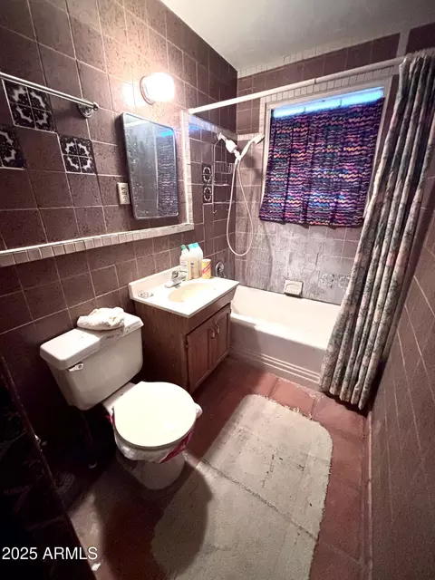 Bath - 241 E 3rd Ave, Ajo, AZ 85321 photo 1 of 1