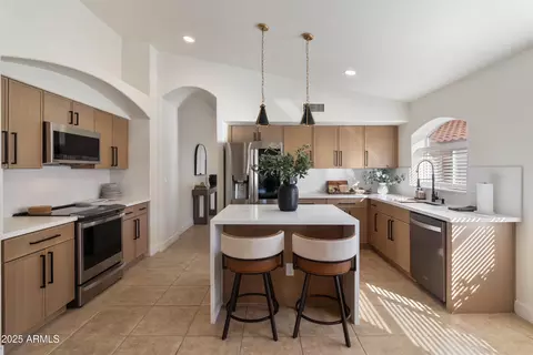 4523 E Bighorn Ave, Phoenix, AZ 85044 photo 6
