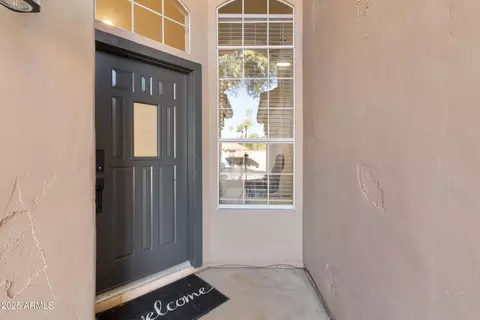 4523 E Bighorn Ave, Phoenix, AZ 85044 photo 2