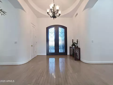 Entry Way - 136 E Desert Wind Dr, Phoenix, AZ 85048 photo 3 of 5