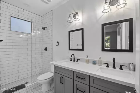Bath - 3408 N 25th St, Phoenix, AZ 85016 photo 1 of 4