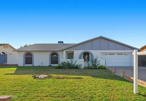3747 W Campo Bello Dr, Glendale, AZ 85308