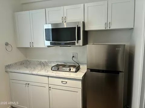 Kitchen - 1111 E Blue Spruce Ln, Gilbert, AZ 85298 photo 10 of 10