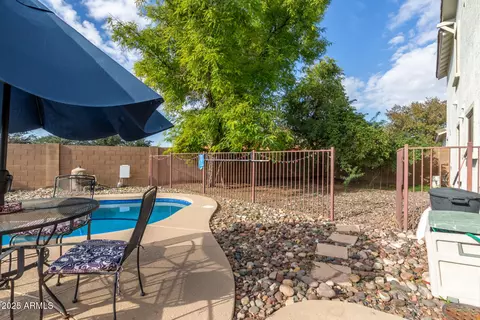 Exterior - 1111 E Blue Spruce Ln, Gilbert, AZ 85298 photo 9 of 10