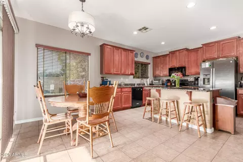 Kitchen - 1111 E Blue Spruce Ln, Gilbert, AZ 85298 photo 2 of 8