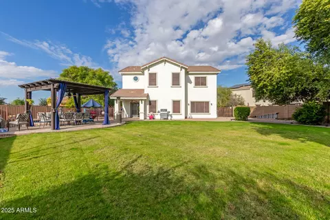 Exterior - 1111 E Blue Spruce Ln, Gilbert, AZ 85298 photo 5 of 10