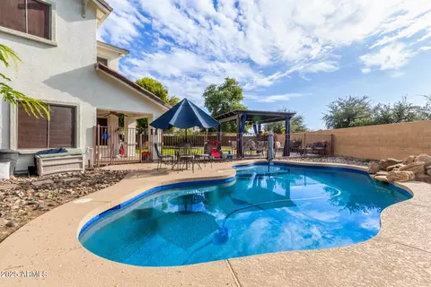 Exterior - 1111 E Blue Spruce Ln, Gilbert, AZ 85298 photo 8 of 10