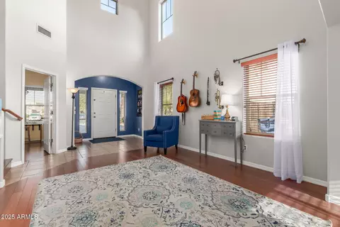 Entry Way - 1111 E Blue Spruce Ln, Gilbert, AZ 85298 photo 3 of 6