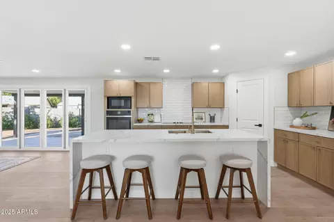 3914 E Andorra Dr, Phoenix, AZ 85032 photo 9