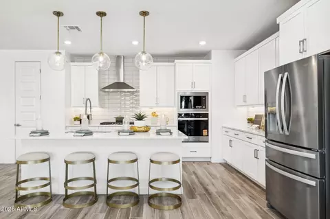 2613 E Villa Linda Dr, Phoenix, AZ 85024