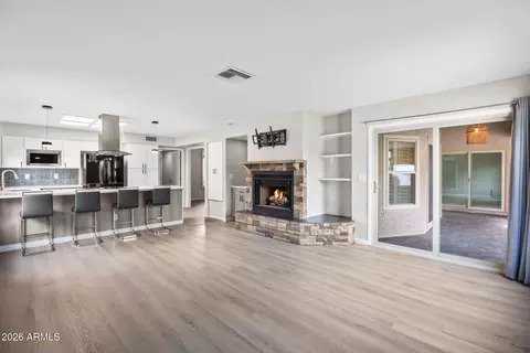 Living - 13014 S 40th Pl, Phoenix, AZ 85044 photo 3 of 7