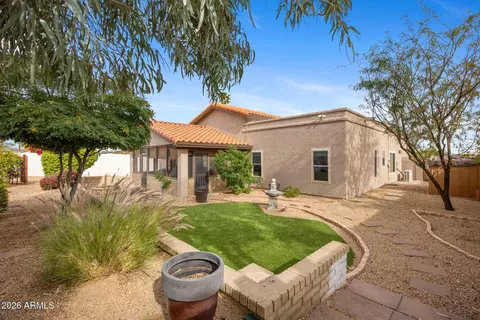 Exterior - 13014 S 40th Pl, Phoenix, AZ 85044 photo 6 of 9
