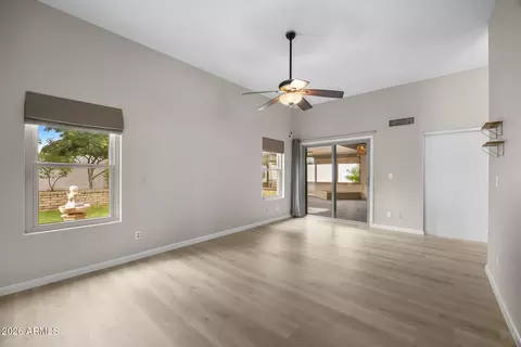 Living - 13014 S 40th Pl, Phoenix, AZ 85044 photo 5 of 7