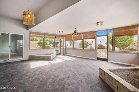 Exterior - 13014 S 40th Pl, Phoenix, AZ 85044 photo 4 of 9