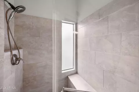 Bath - 13014 S 40th Pl, Phoenix, AZ 85044 photo 3 of 4