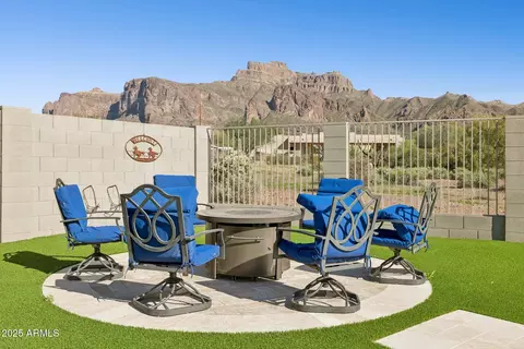 Exterior - 103 S Sixshooter Rd S, Apache Junction, AZ 85119 photo 12 of 12