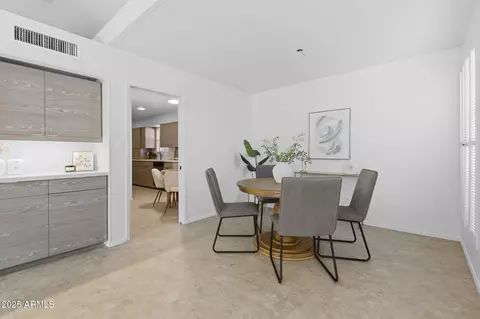 Dining - 6542 N 5th Ave, Phoenix, AZ 85013 photo 1 of 2