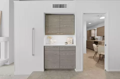 Entry Way - 6542 N 5th Ave, Phoenix, AZ 85013 photo 1 of 1