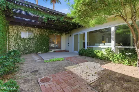 Exterior - 6542 N 5th Ave, Phoenix, AZ 85013 photo 3 of 6