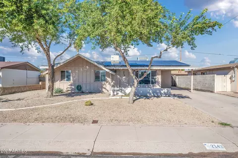 2142 W Paradise Dr, Phoenix, AZ 85029