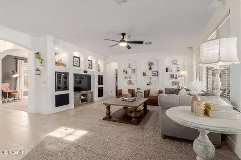 344 E Hopkins Rd, Gilbert, AZ 85296 photo 9