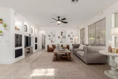 344 E Hopkins Rd, Gilbert, AZ 85296 photo 8