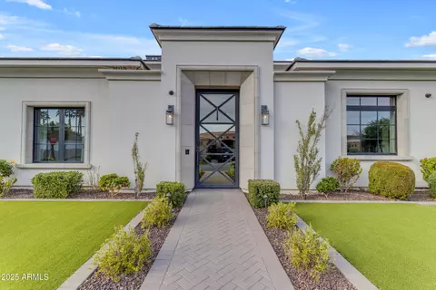 2742 W Monterey Pl, Chandler, AZ 85224