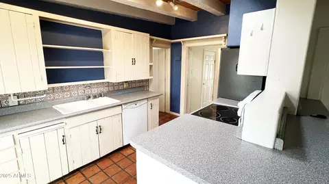 Kitchen - 2730 E Flower Street St, Phoenix, AZ 85016 photo 1 of 1