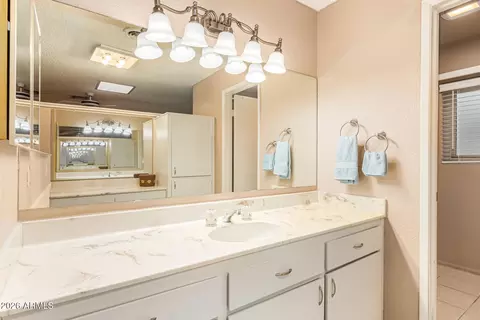 Bath - 4301 E Walatowa St, Phoenix, AZ 85044 photo 3 of 4