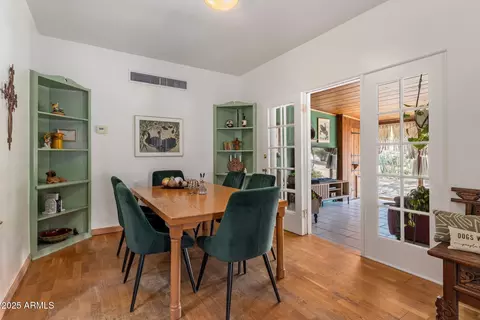 Dining - 55 E Pierson St, Phoenix, AZ 85012 photo 2 of 2