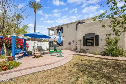 Exterior - 55 E Pierson St, Phoenix, AZ 85012 photo 3 of 5