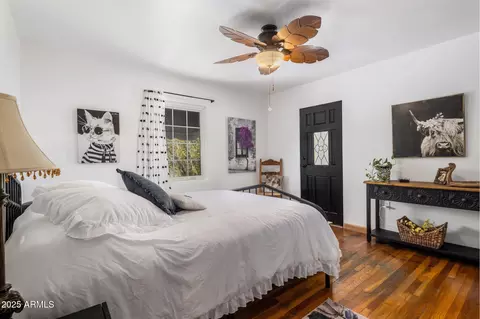 Bedroom - 55 E Pierson St, Phoenix, AZ 85012 photo 1 of 3