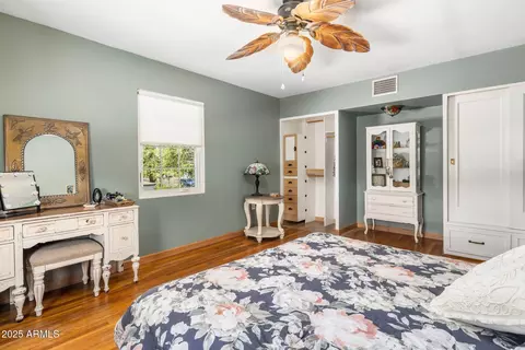 Bedroom - 55 E Pierson St, Phoenix, AZ 85012 photo 3 of 3