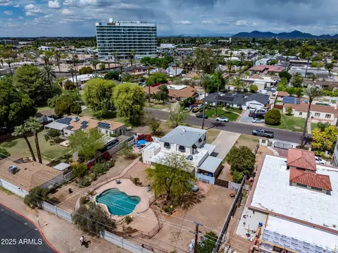 View/Area - 55 E Pierson St, Phoenix, AZ 85012 photo 2 of 2