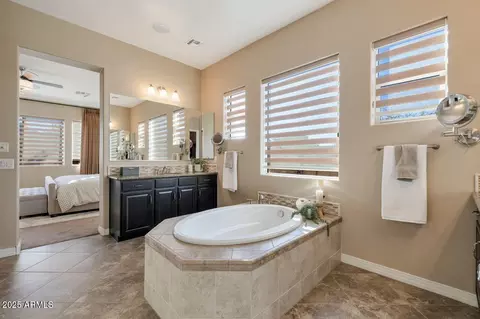 Bath - 6917 E Ingram Cir, Mesa, AZ 85207 photo 2 of 4
